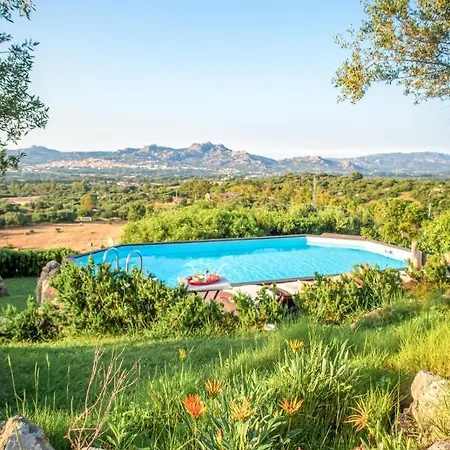 Dolce Luna Bed & Breakfast Arzachena