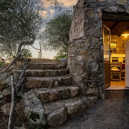 ベッド・アンド・ブレックファスト Dolce Luna アルツァケーナ