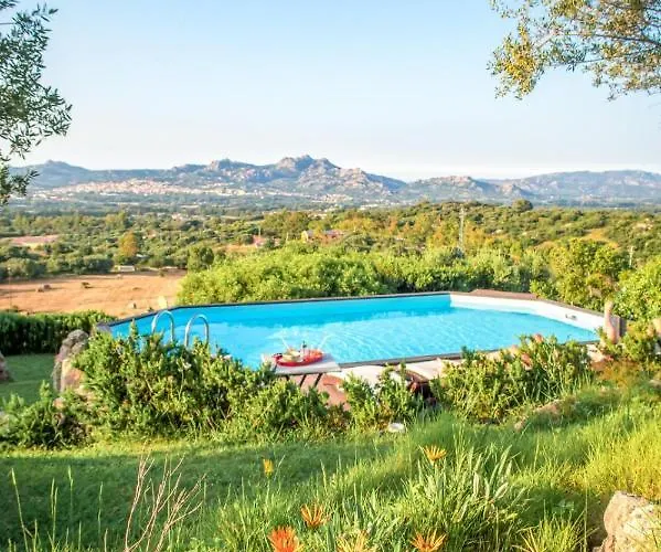 Dolce Luna ベッド・アンド・ブレックファスト アルツァケーナ