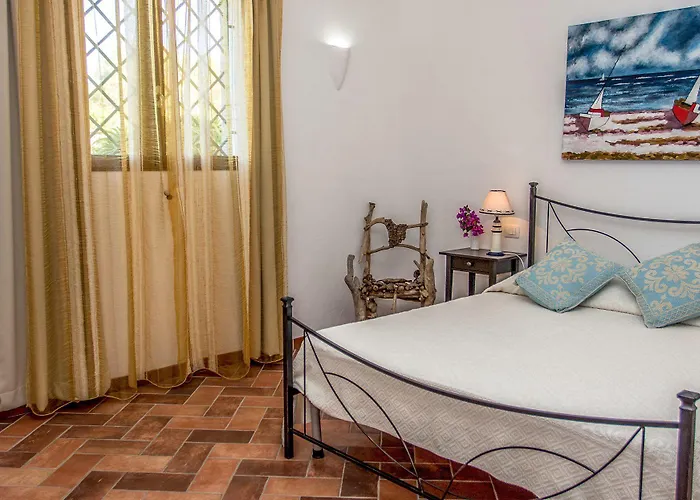 Dolce Luna ベッド・アンド・ブレックファスト 4*